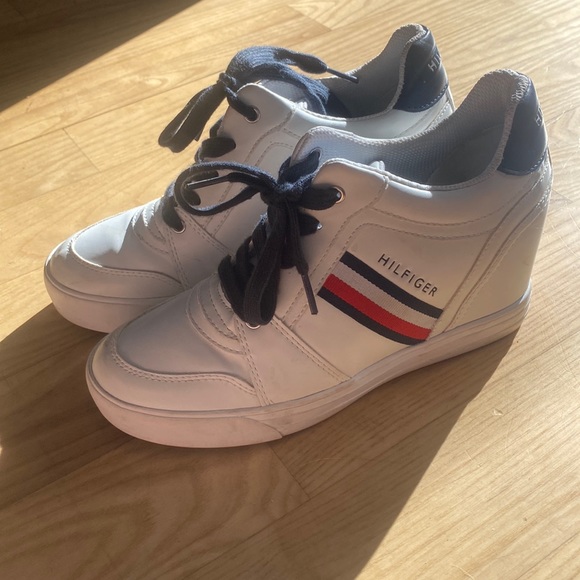tommy hilfiger platforms - Picture 1 of 5